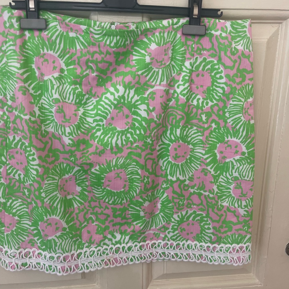 Lilly Pulitzer Tropical Green and Pink Patterned skirt